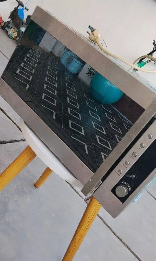 Microwave Modena MG 3001 (Jual apa adanya)