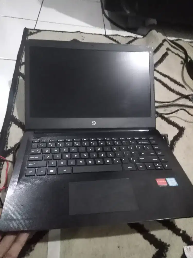 Hp Core i7 double VGA card Radeon ram 8gb SSD 256gb mulus