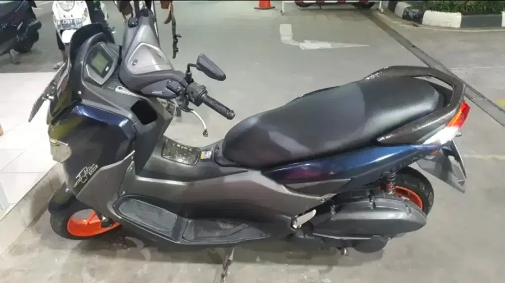 Nmax 2020, di jual cepat harga 21jt nego tipis