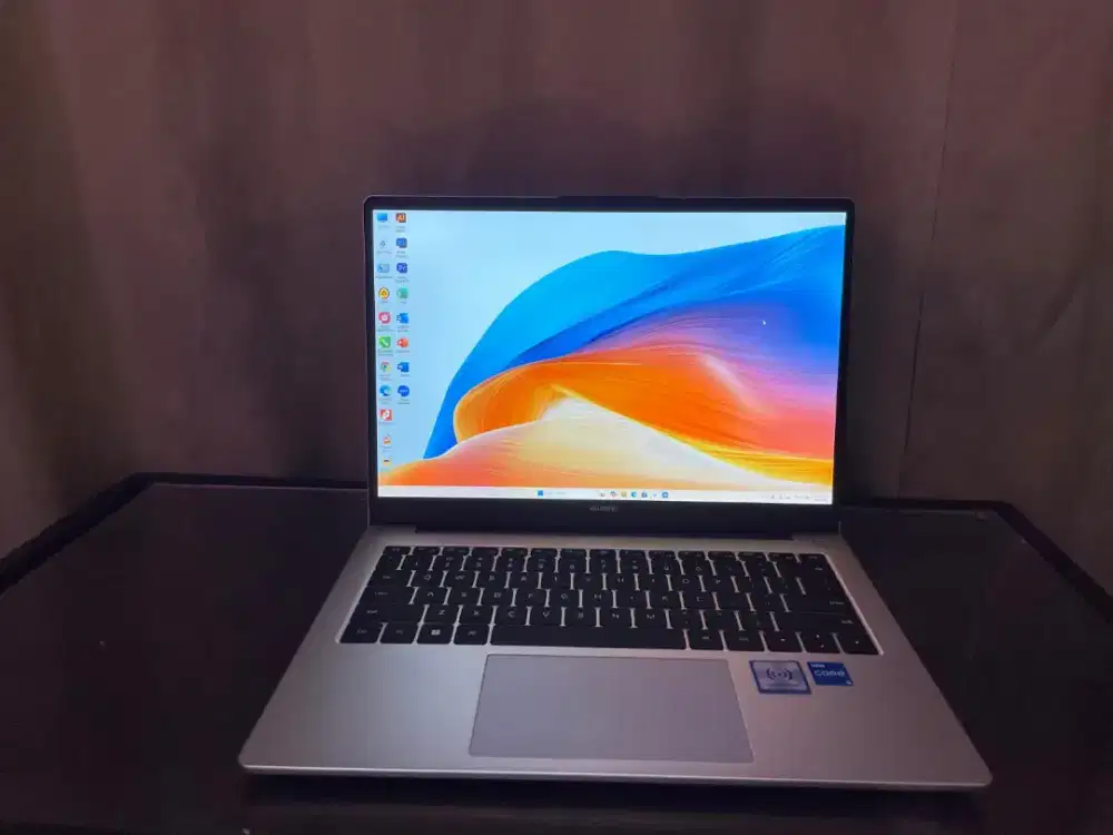 JUAL BELI LAPTOP BEKAS TABLET IPAD MACBOOK ATAU RUSAK KITA