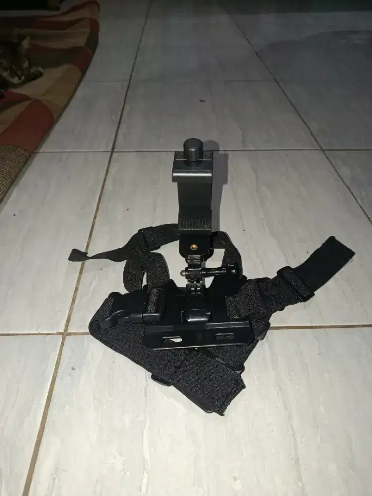 HOLDER DADA Body chest