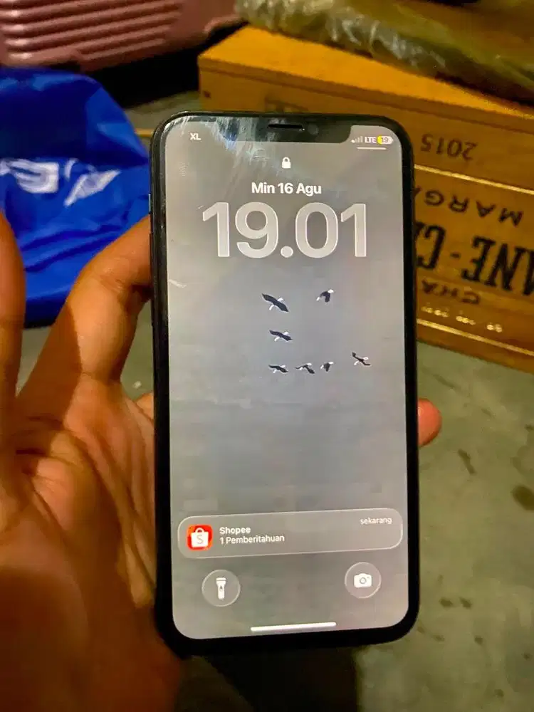 Jual cepet iphone 11 pro ex inter 256