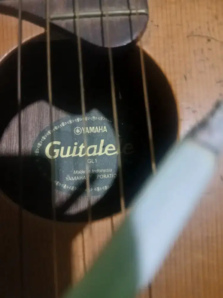 Gitar kecil yamaha