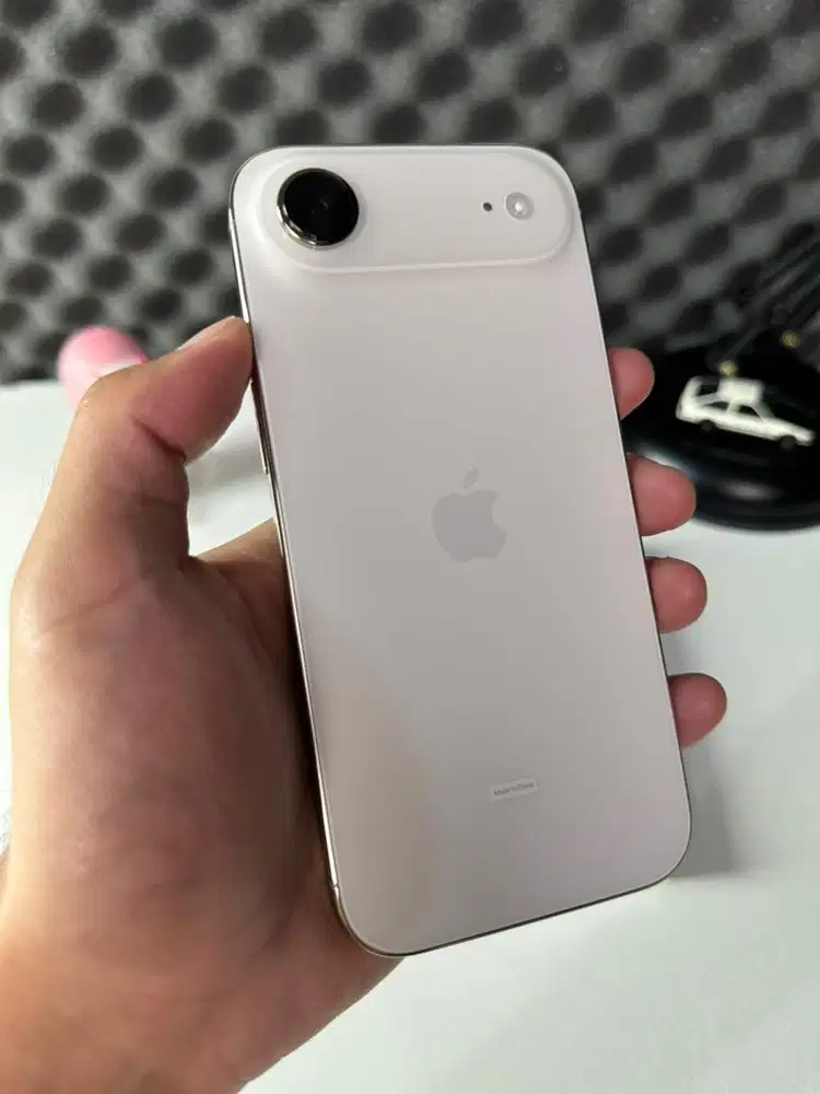 iPhone Air 256GB Light Gold iBox