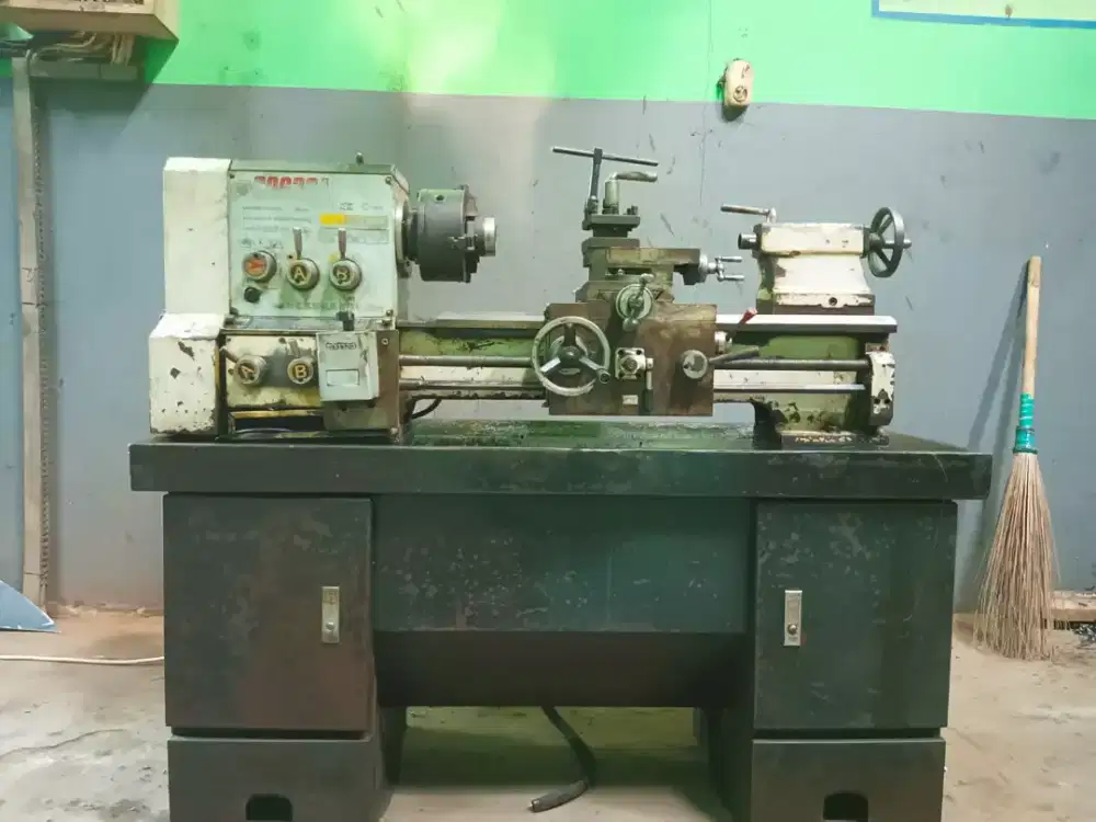 mesin bubut co 630A1