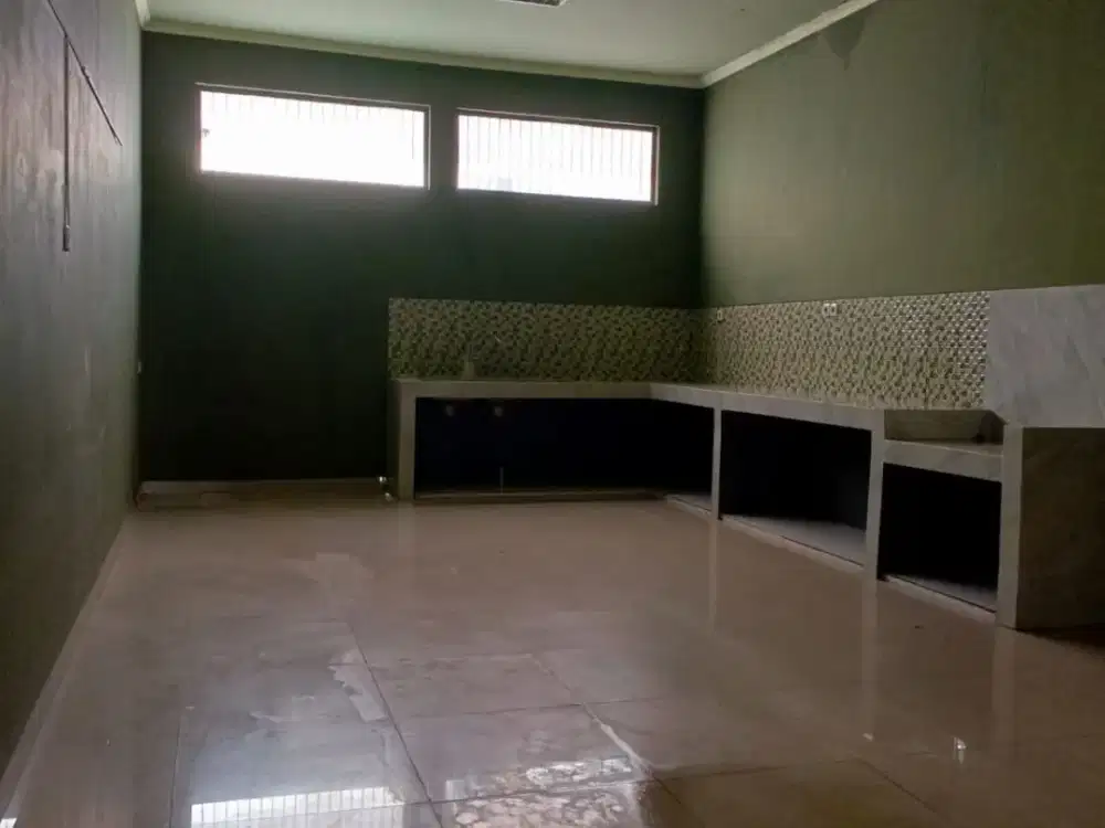 Ruko 3 Lantai Strategis Di Raya Pekayon #1461