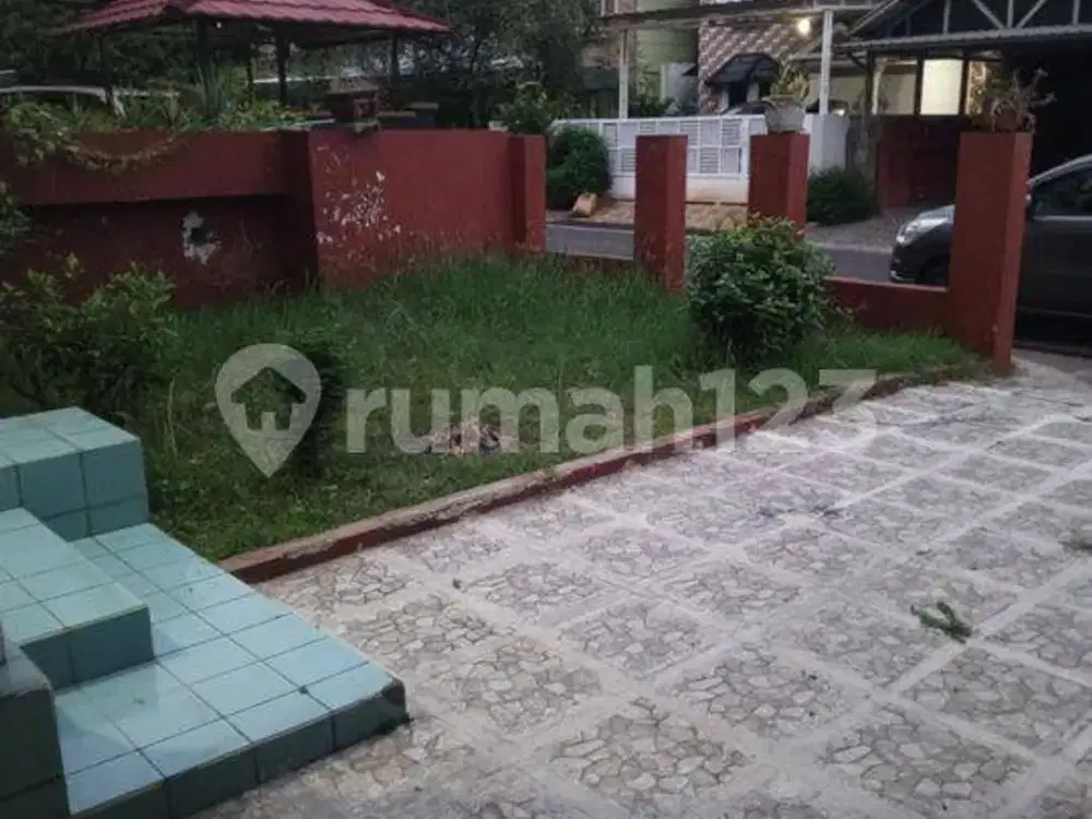 Rumah Kota Legenda 4KT-4KM Full AC Semi Furnish di Dukuh Bima, Kota Legenda Bekasi #280