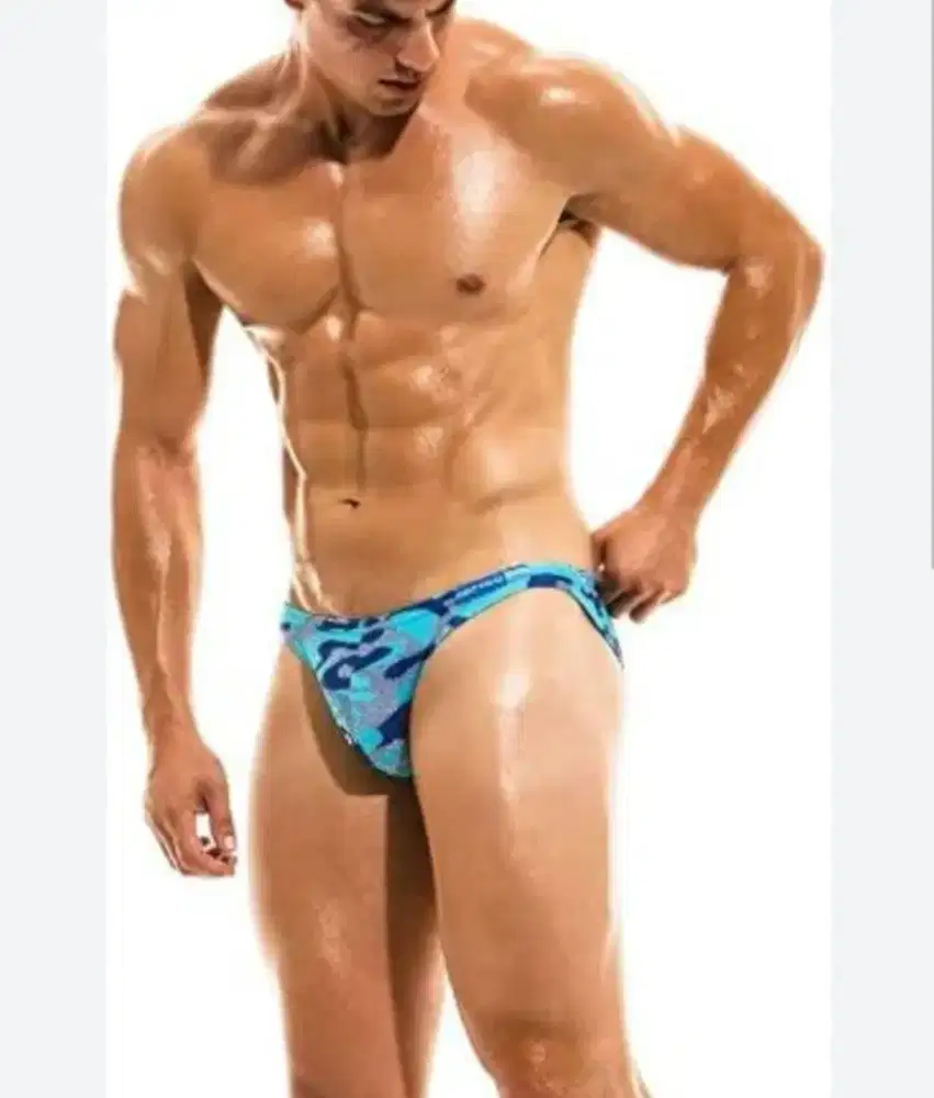Celana renang pria Modus Vivendi Camo Low Cut Swim khaki