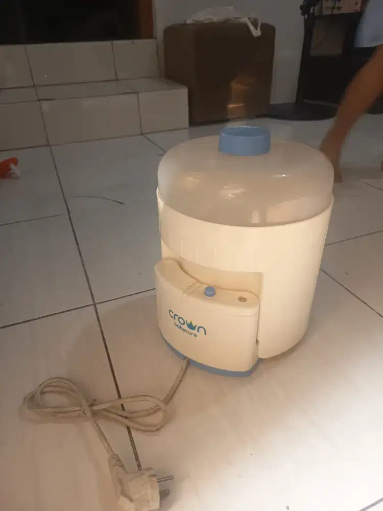 Alat steril botol susu