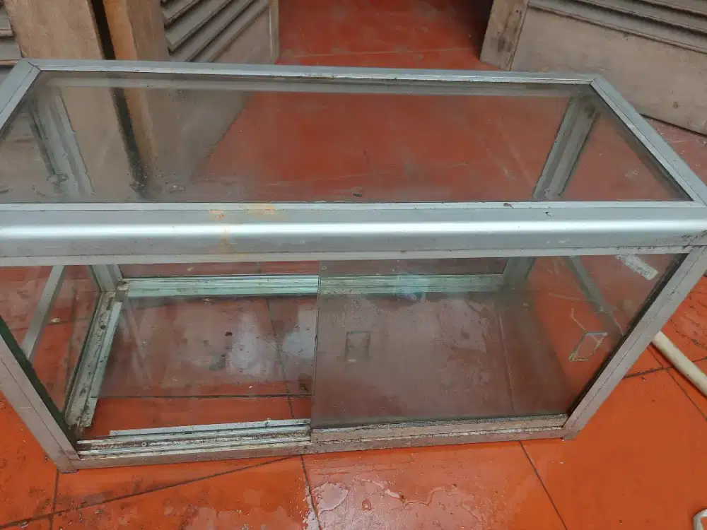 Etalase rokok 1 meter