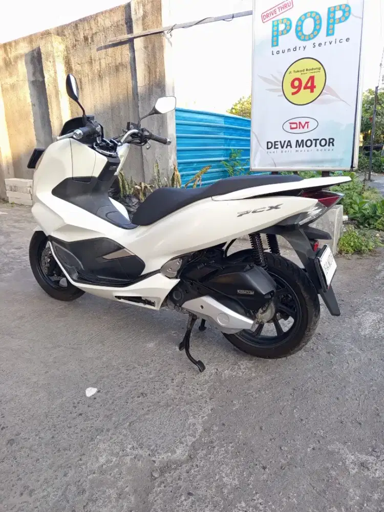 PCX putih 2018 Deva motor