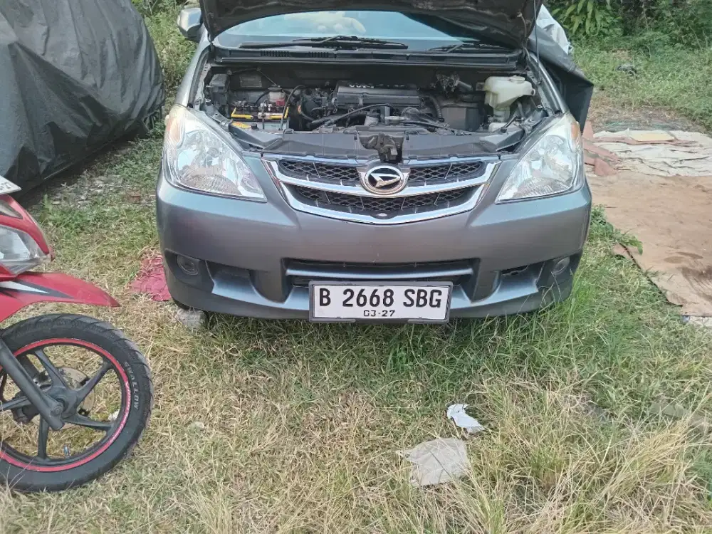 Daihatsu xenia 2011