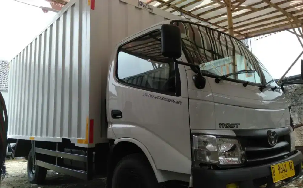 TOTOTA DYNA 110 STL ENGKEL LONG BOX BESI 17,5 KUBIK