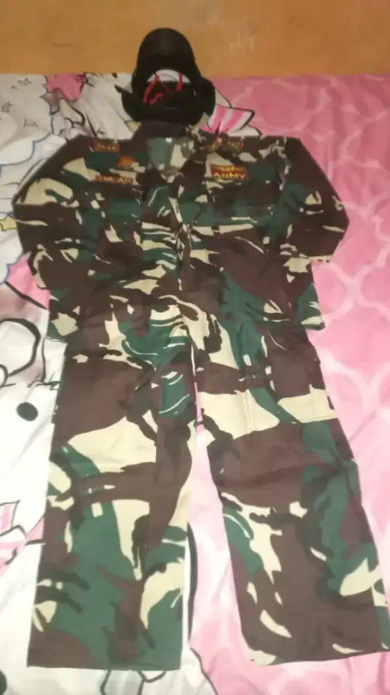 Setelan TNI AD anak usia 9th