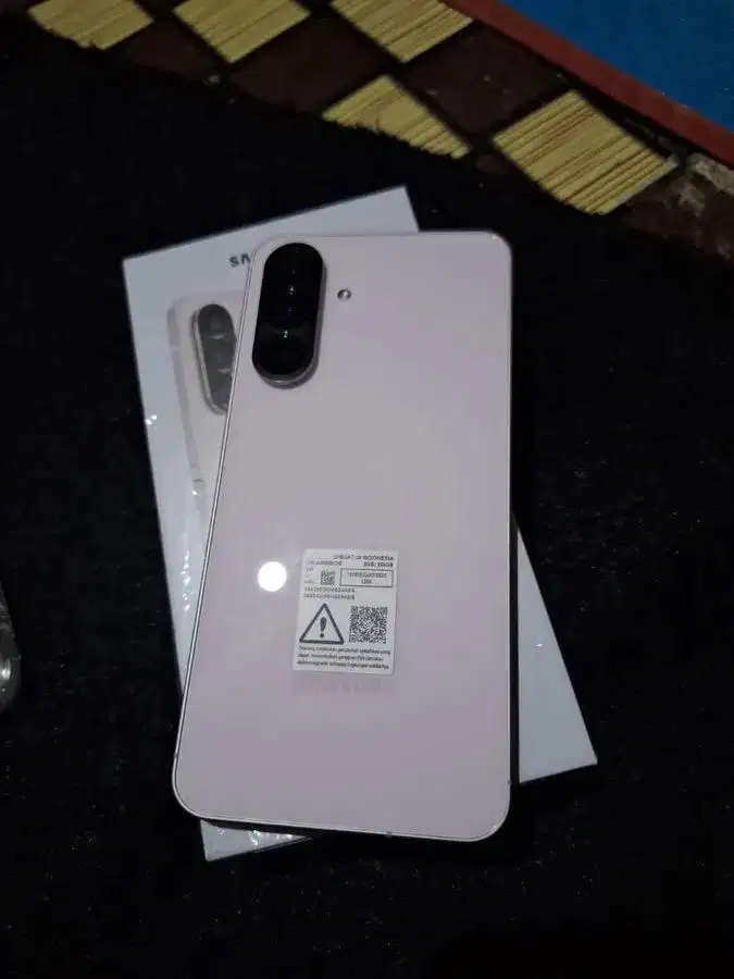 SAMSUANG a56 8/256gb