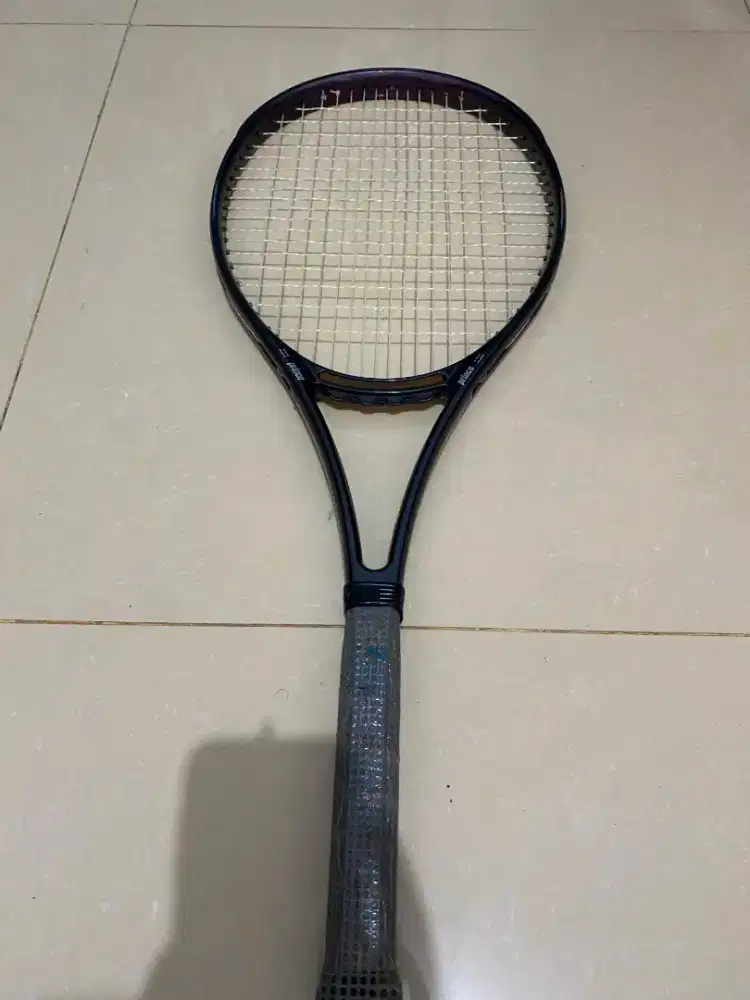 Raket tenis prince