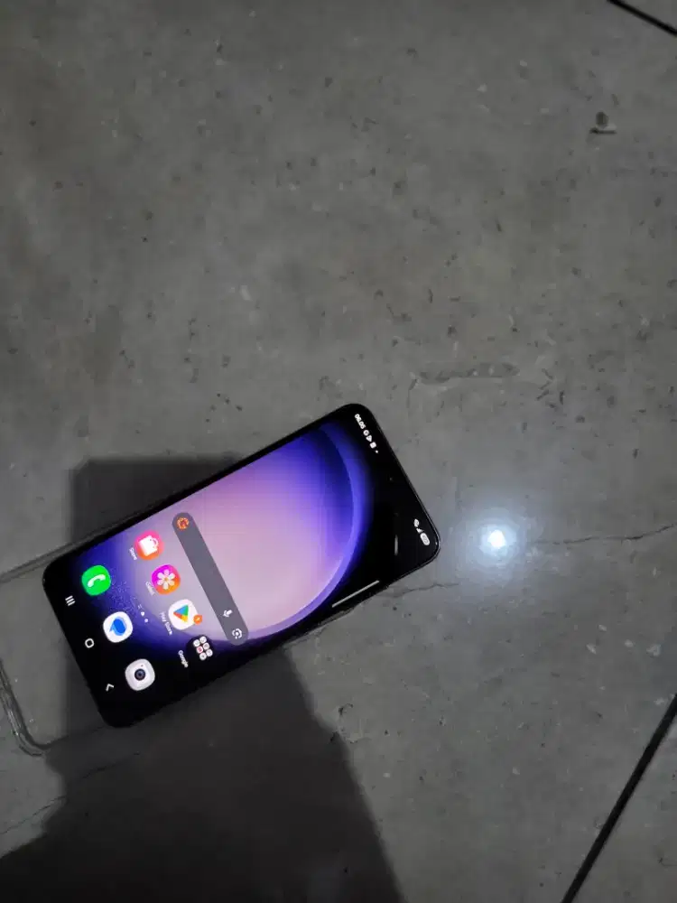 Samsung Galaxy S23 basic 5G 8/128gb fullset