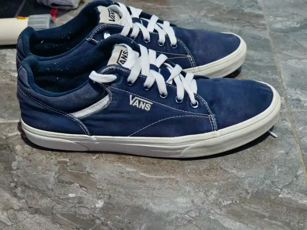 Sepatu Vans Seldan men's sneaker uk 44 original