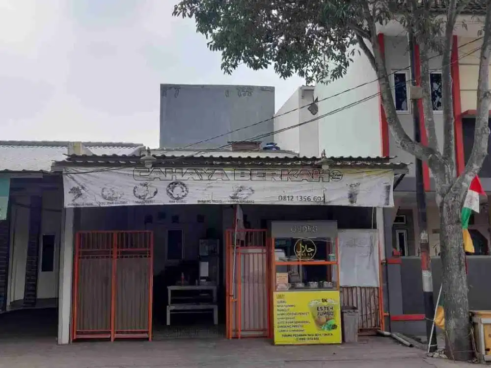 Dijual rumah Jalan utama cocok untuk usaha