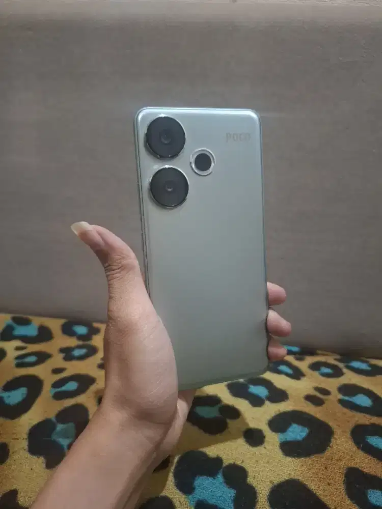 Poco F6 5G 12/512GB Normal Resmi Indonesia