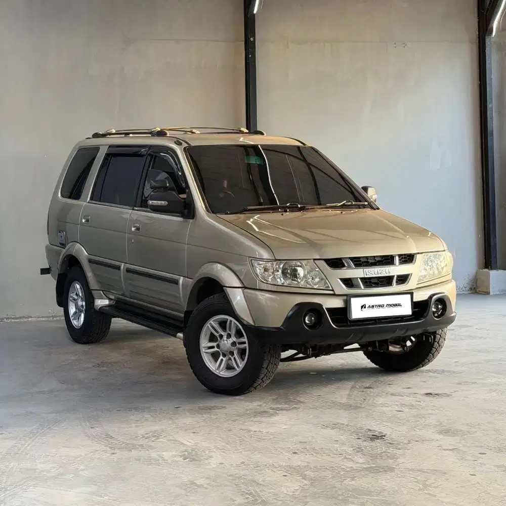 Isuzu Panther 2005 / 2004 Matic Disel Murah Bekas Surabaya Bagus Murah