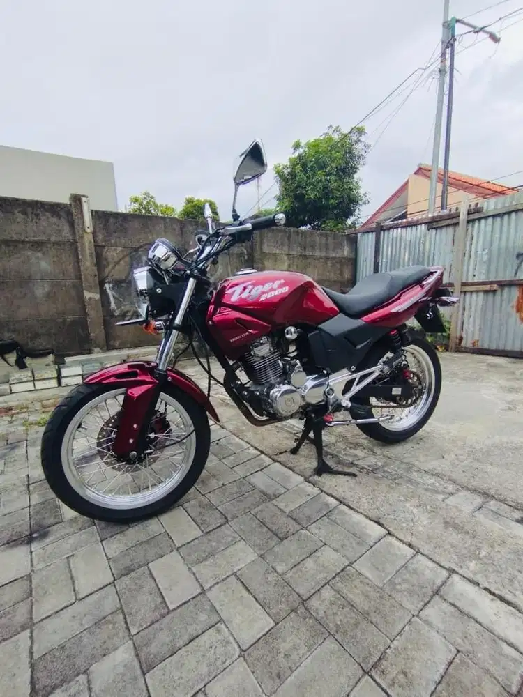 Honda Tiger Tahun 2003