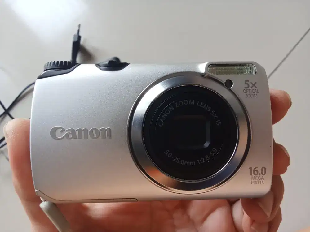 Canon digicam powershot 3300 is