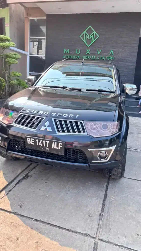 Pajero Exceed 4x2 Matic orisinil