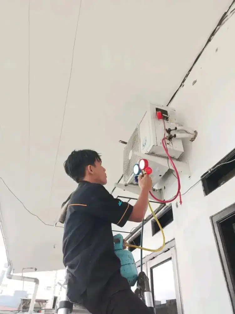 Service AC bongkar pasang AC kulkas