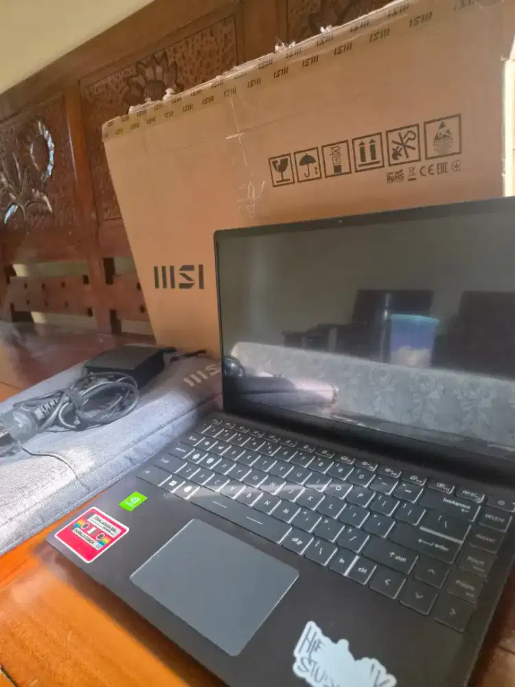 Laptop bekas MSI Modern 14 Murah Meriah