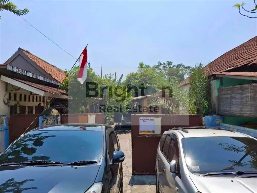 DIJUAL RUMAH HITUNG TANAH BONUS KONTRAKAN 5PINTU