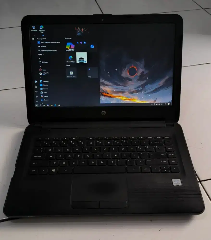 Laptop hp semua normal ram 4 ddr4 i3 gen 6 SSD 120 Batre 3 jam