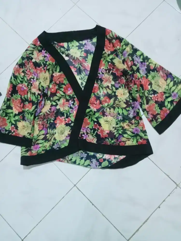 Kemeja Bunga Bunga Murah meriah
