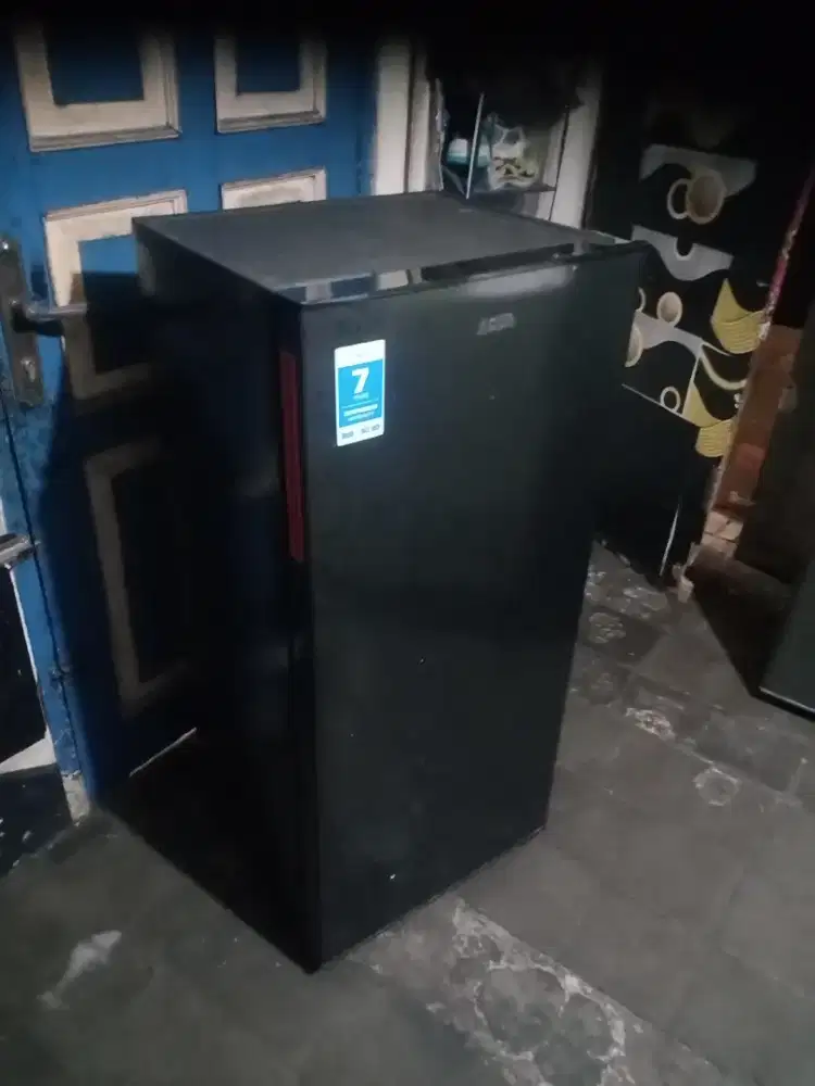 Jual kulkas AQUA 1 pintu mesin ori dingin beku normal bisa diantar