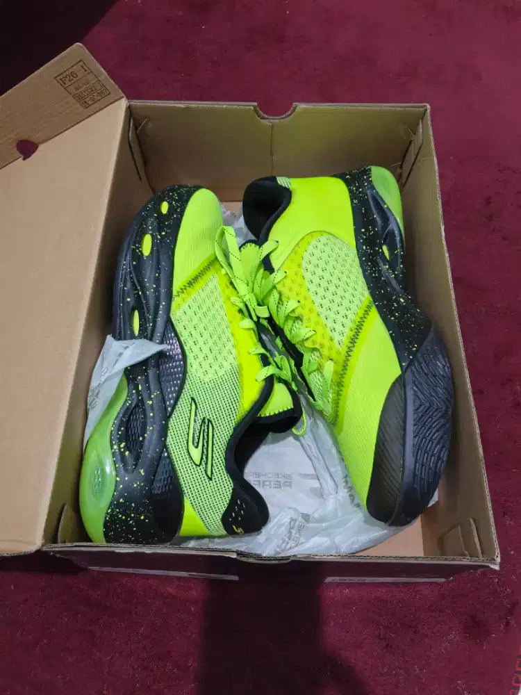 Sepatu Basket Skechers Limited Edition!