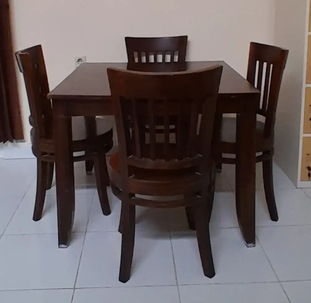 Set meja makan kayu jati second