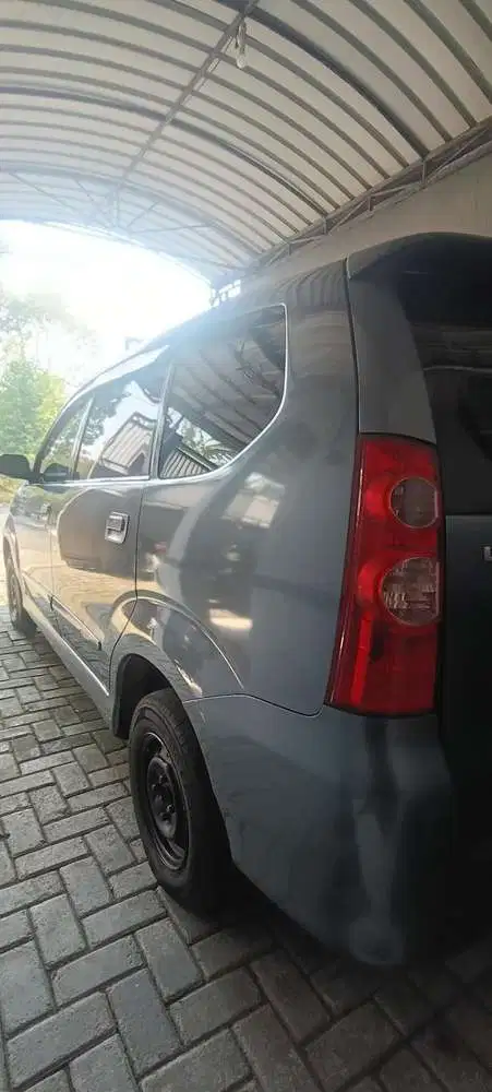Daihatsu Xenia 2010 Bensin