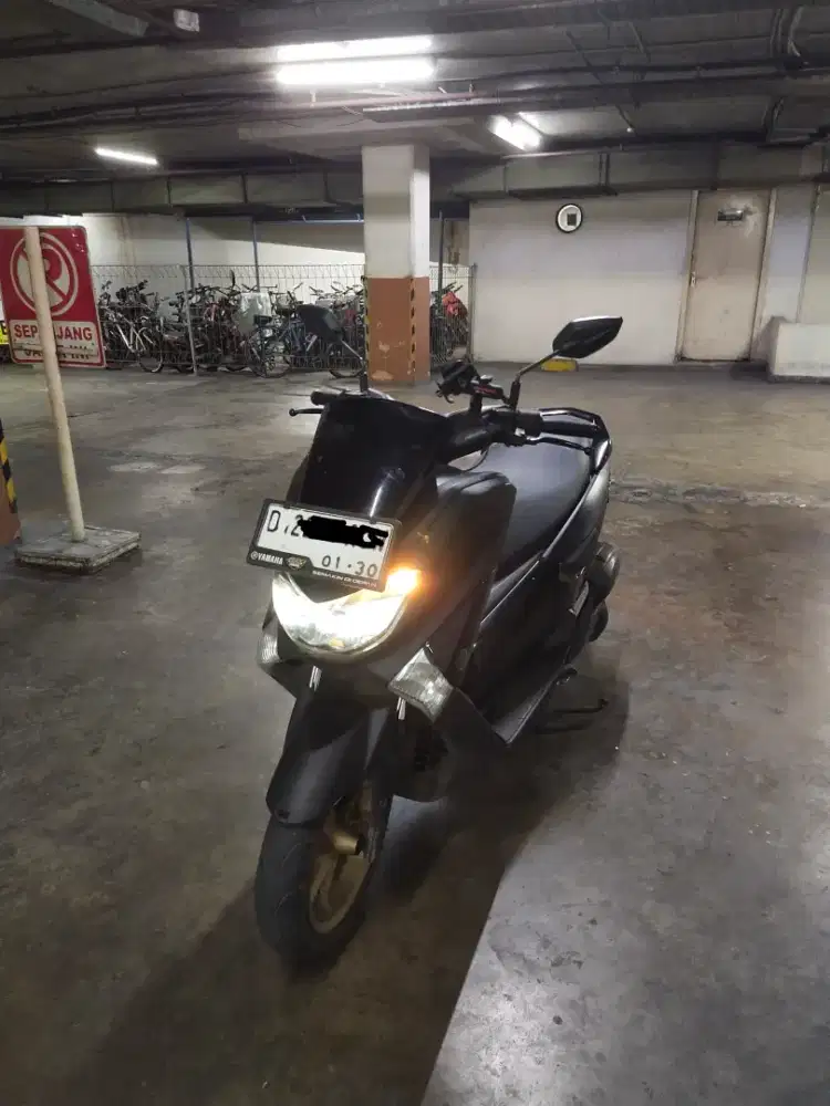 Jual NMAX Hitam plat D lokasi Jakbar