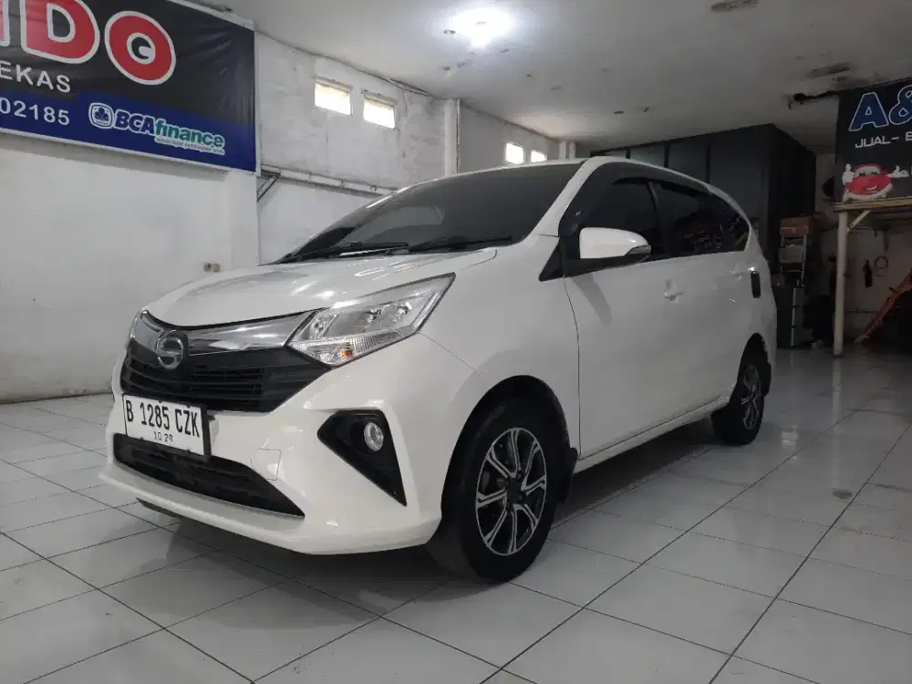 DAIHATSU SIGRA R MATIC 2019 PUTIH