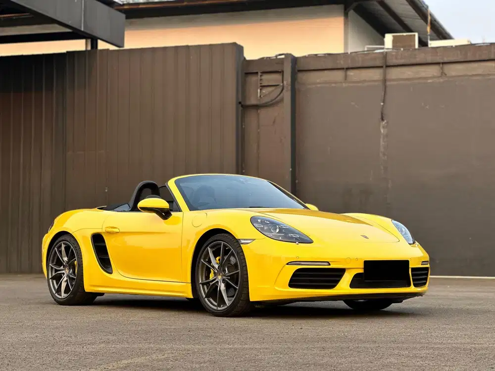 Porsche 718 Boxster 2017 facelift low km 10 rban