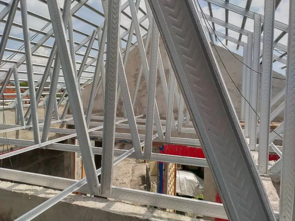 Pasang Baja Ringan UPVC ALDERON Utk Renovasi Atap Lama Yg Sudah Lapuk