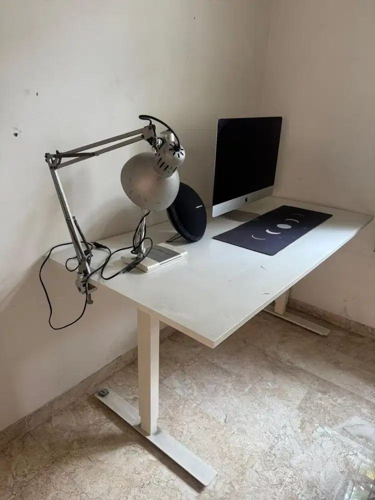 Meja Komputer Titus X Smart Standing Desk