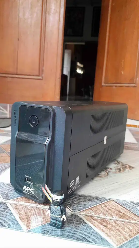 UPS APC 700VA 360W Easy BVX700LUI-MS Bekas ( Aki BARU SMT Power )