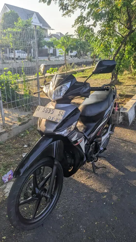 Supra X 125cc 2014 Hitam Cw One Heart