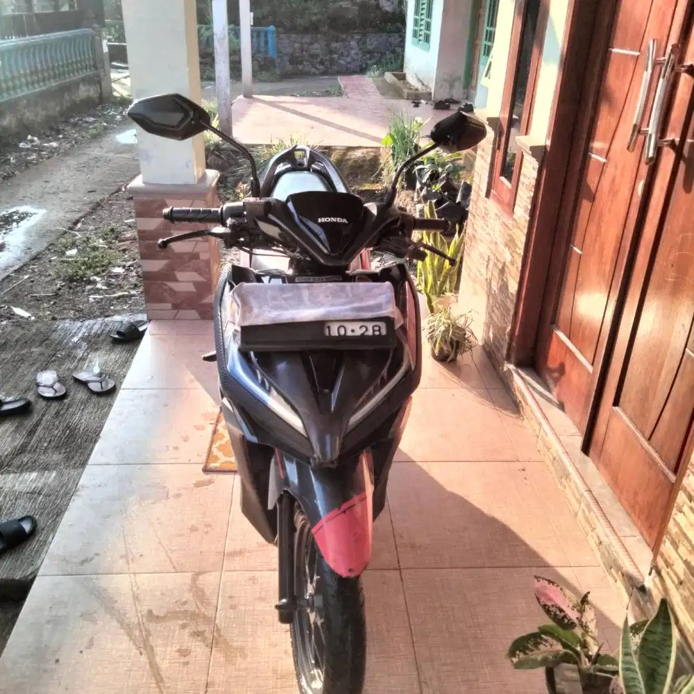Di jual Motor Vario 125 ABS tahun 2019