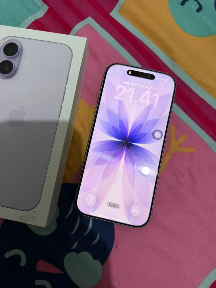iPhone 17 Garansi iBox 256GB