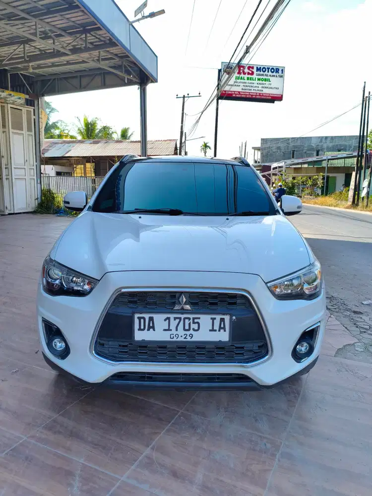 MITSUBISHI OUTLANDER PX 2.0 PANORAMIC 2014 A/T
