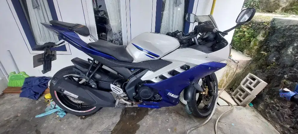 Dijual Santai Yamaha R15
