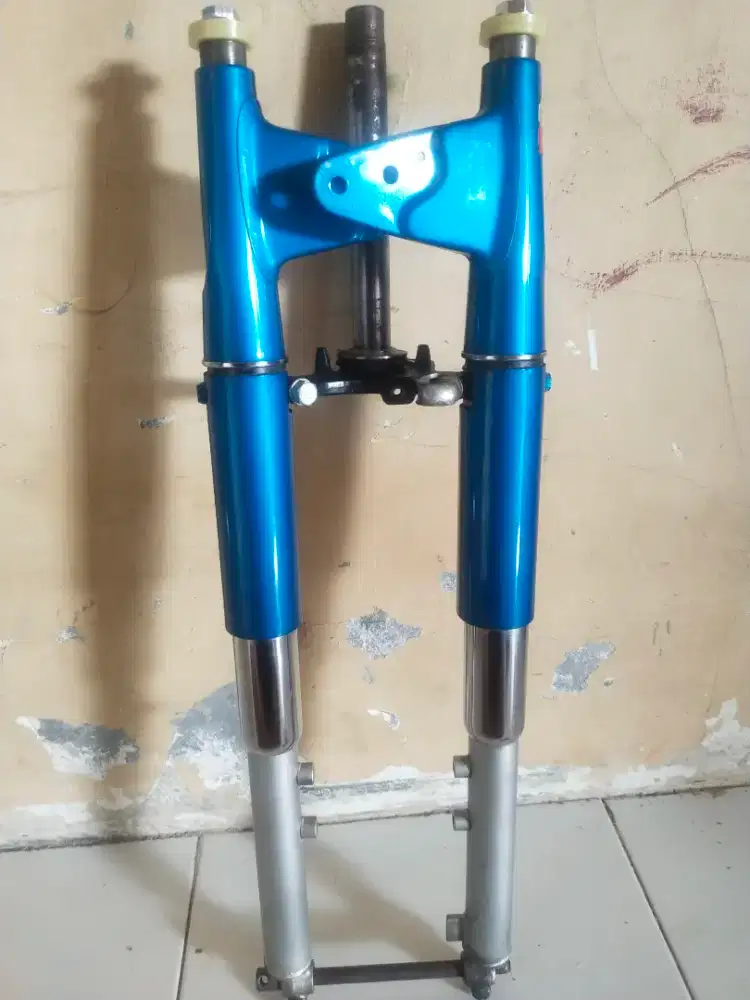 L2g shockbreaker depan yamah l2g NOS