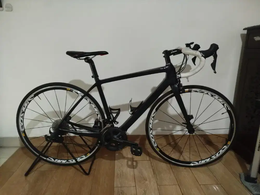 Sepeda road bike Trek madon 7s full carbon